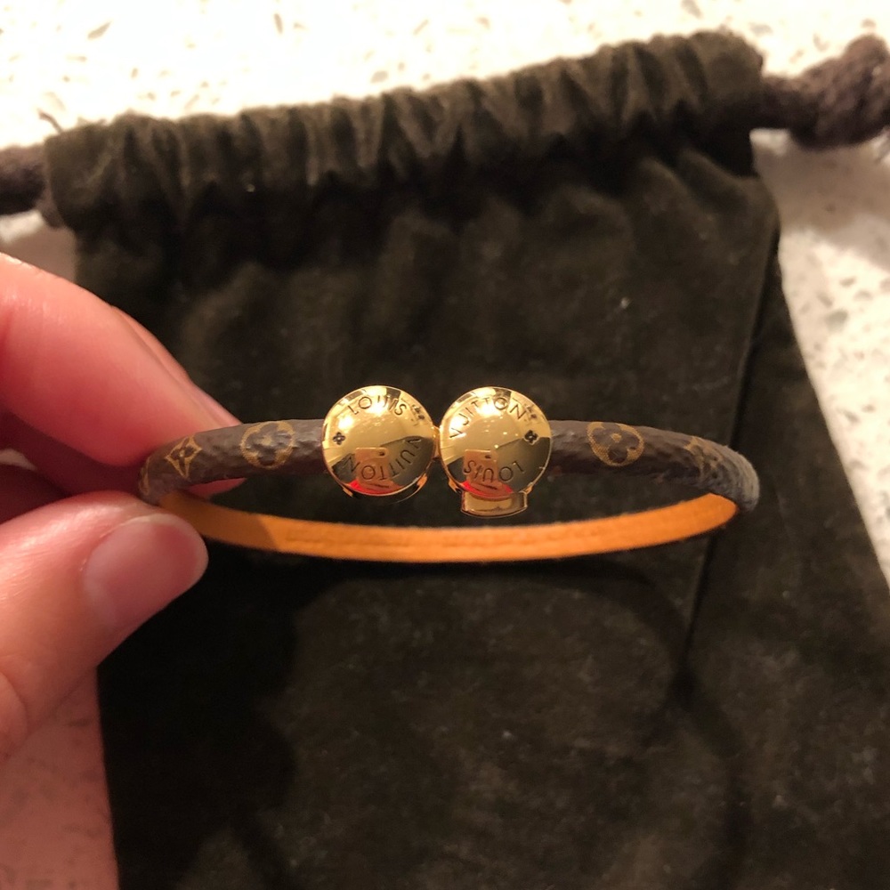 Louis Vuitton mini monogram bracelet
